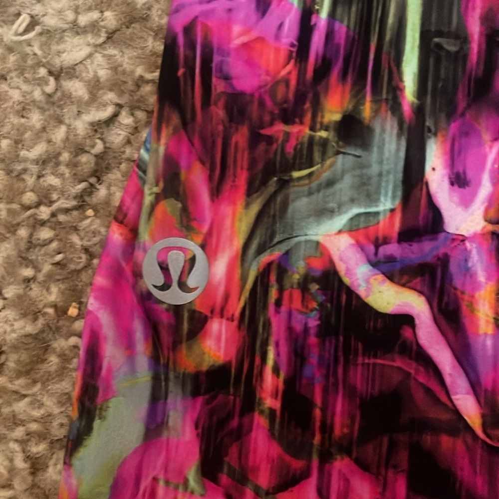 Lululemon Bright Leggings - Picture 6 of 7